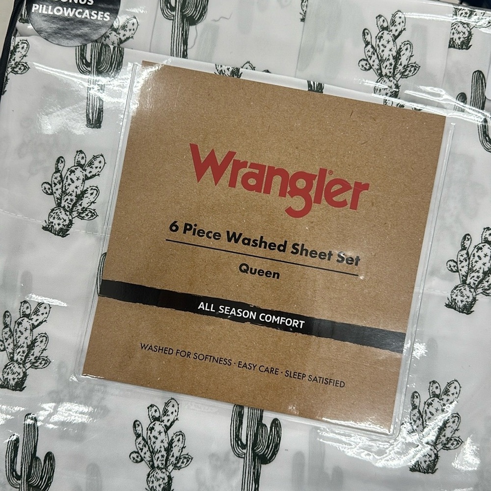 Queen size wrangler sheet set (cactus) NWT tag